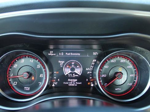 Used 2020 Dodge Charger SXT w/ Leather Interior Group RWD image 19
