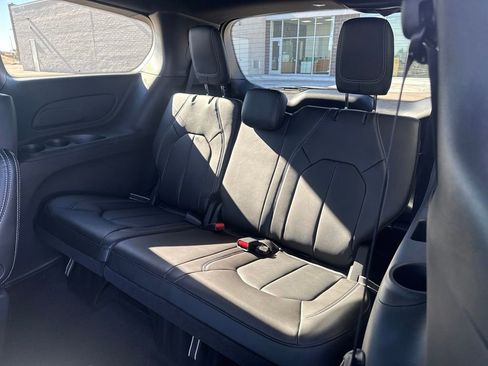 New 2026 Chrysler Voyager LX FWD image 26