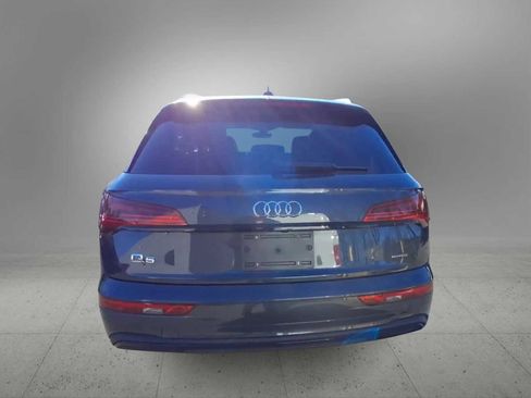 Certified 2025 Audi Q5 2.0T Premium w/ Convenience Plus Package image 7