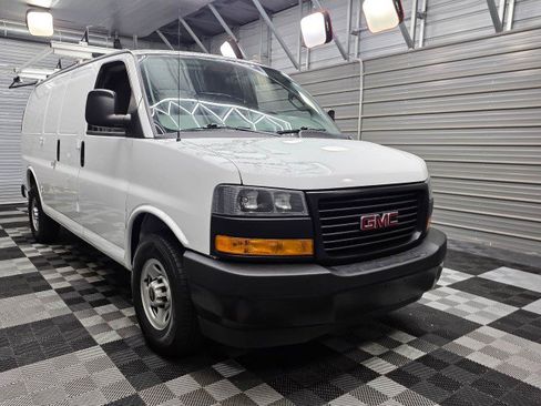 Used 2023 GMC Savana 2500 w/ Driver Convenience Package RWD image 5