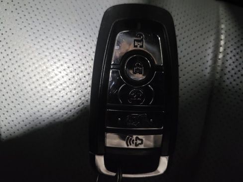 Used 2022 Lincoln Corsair AWD w/ Equipment Group 101A image 32
