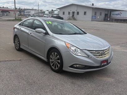 Used 2014 Hyundai Sonata Limited w/ Technology Package 05
