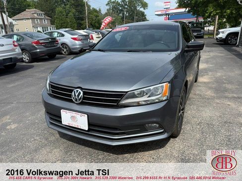 Used 2016 Volkswagen Jetta Sport FWD image 3