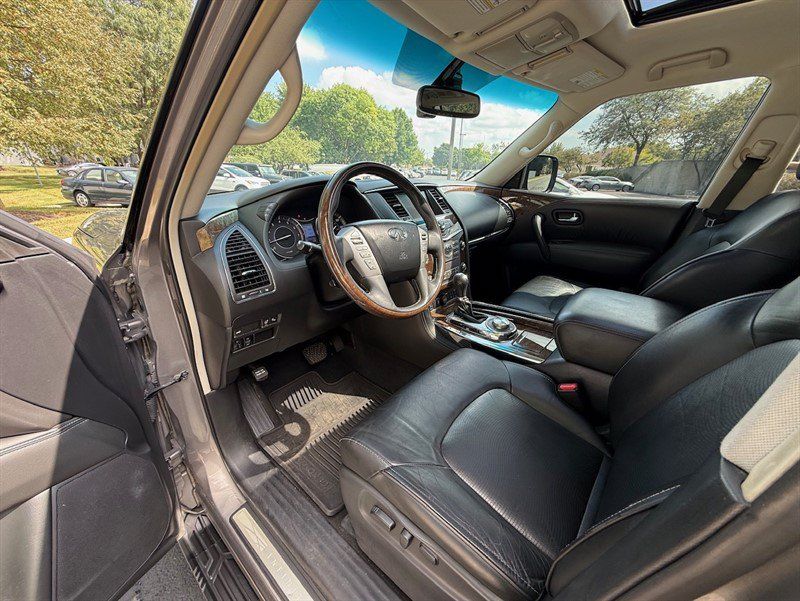 Used 2016 INFINITI QX80 4WD w/ Driver's Assistance Package image 14