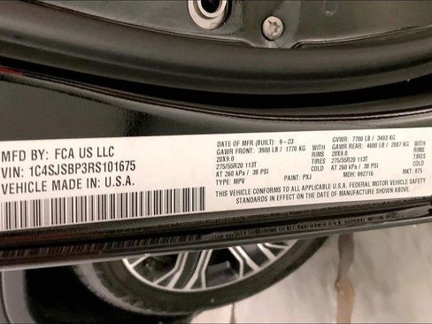 Used 2024 Jeep Wagoneer L Series II w/ Flexible Seating Group AWD/4WD image 31
