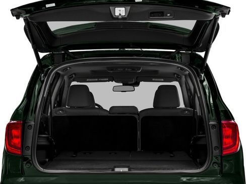 Used 2016 Honda Pilot Touring image 11
