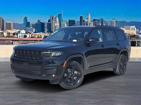 New 2025 Jeep Grand Cherokee L Altitude image 2