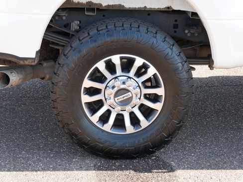 Used 2022 Ford F350 Lariat w/ Lariat Ultimate Package image 9