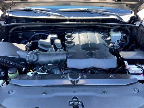 Used 2014 Toyota 4Runner Limited image 31