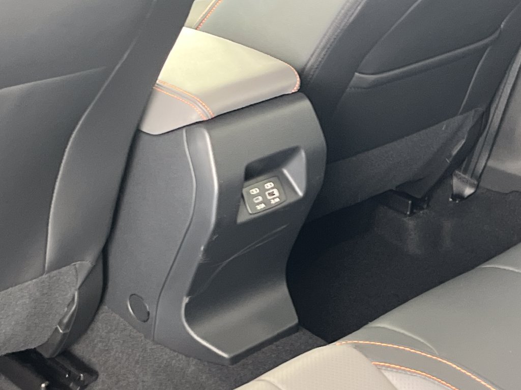 New 2026 Subaru Crosstrek 2.5i Limited w/ Crosstrek Mirror Package AWD/4WD image 37