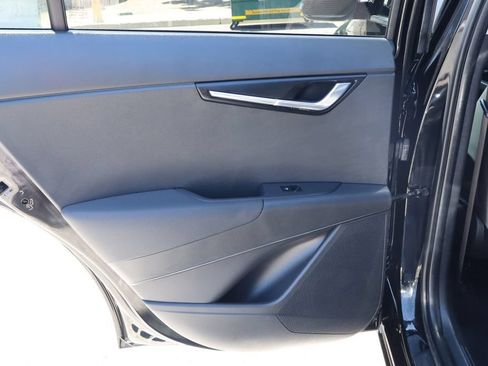 Used 2025 Kia Niro EX Touring FWD image 33