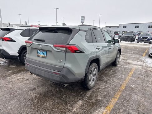 Used 2022 Toyota RAV4 XLE image 10