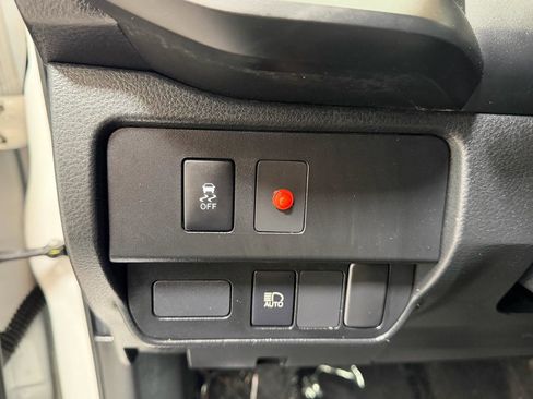 Used 2022 Toyota Tacoma SR image 16