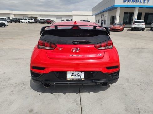 Used 2022 Hyundai Veloster N FWD image 5