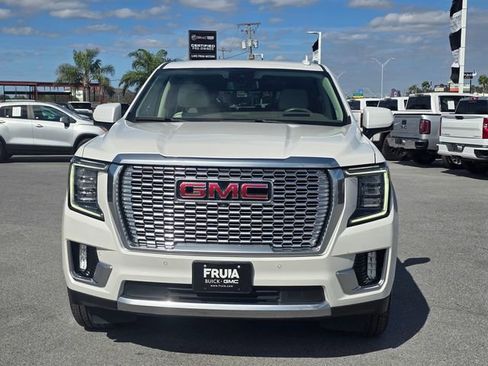 Used 2022 GMC Yukon XL Denali image 2