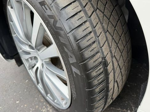 Used 2016 Maserati Ghibli S image 32