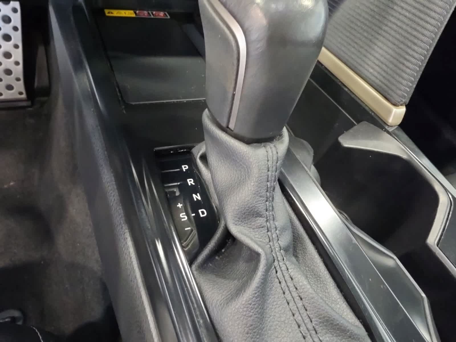 Used 2025 Toyota Camry SE FWD image 20