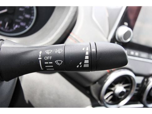 Used 2024 Nissan Sentra SR w/ SR Premium Package image 18