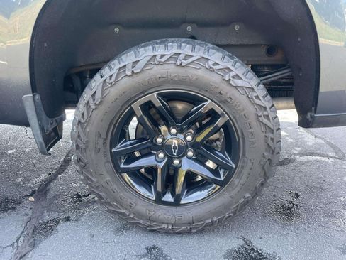 Used 2019 Chevrolet Silverado 1500 LT Trail Boss AWD/4WD image 7