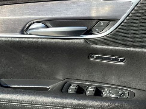 Used 2019 Cadillac XT5 Premium Luxury image 22