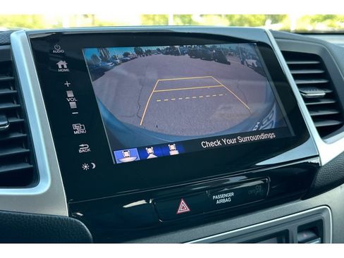 Used 2018 Honda Pilot EX image 45