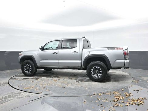 Used 2023 Toyota Tacoma TRD Off-Road image 3