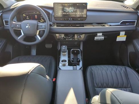 New 2026 Mitsubishi Outlander SEL FWD image 16