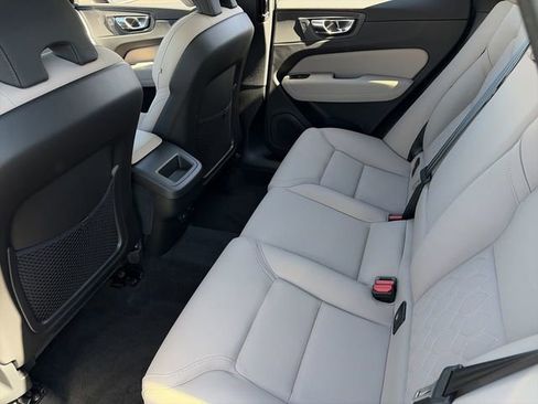 New 2026 Volvo XC60 B5 Core AWD/4WD image 17