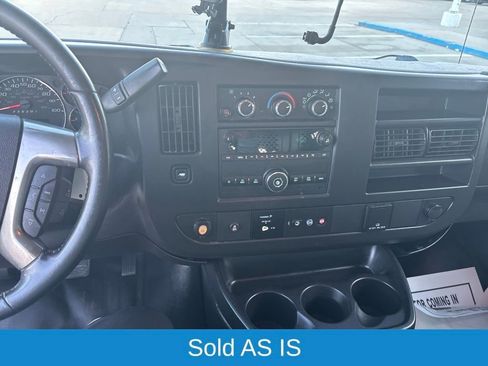 Used 2019 Chevrolet Express 2500 w/ Driver Convenience Package image 17