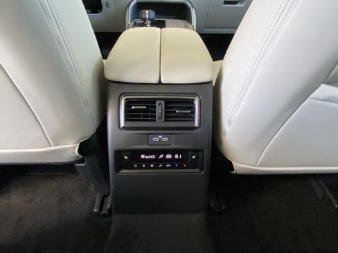 Used 2026 MAZDA CX-90 Plug-In Hybrid w/ Premium Plus AWD/4WD image 37