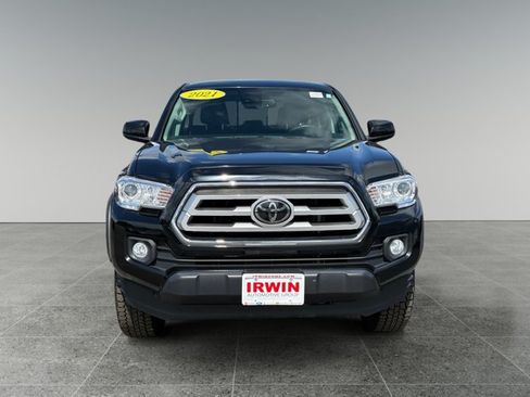 Used 2021 Toyota Tacoma SR5 w/ Trail Edition AWD/4WD image 8