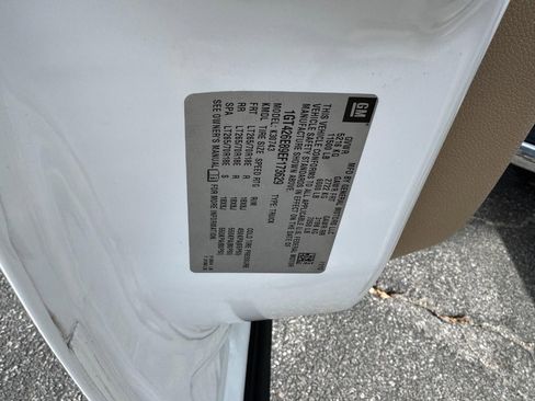 Used 2014 GMC Sierra 3500 Denali w/ Snow Plow Prep Package image 22