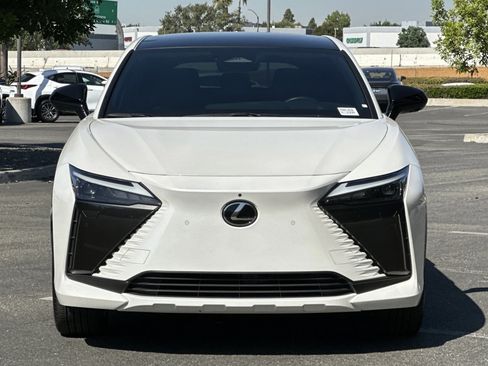 Certified 2023 Lexus RZ 450e Premium w/ Cold Area Package AWD/4WD image 6