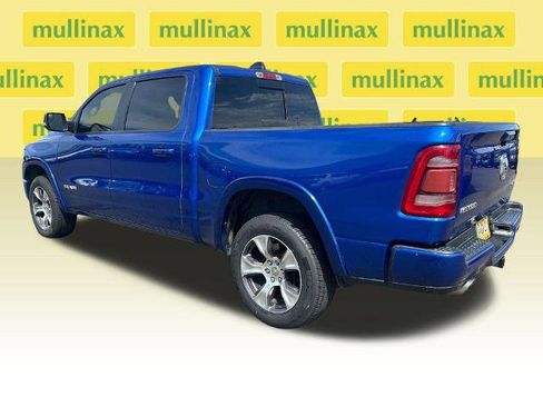 Used 2019 RAM 1500 Laramie AWD/4WD image 12