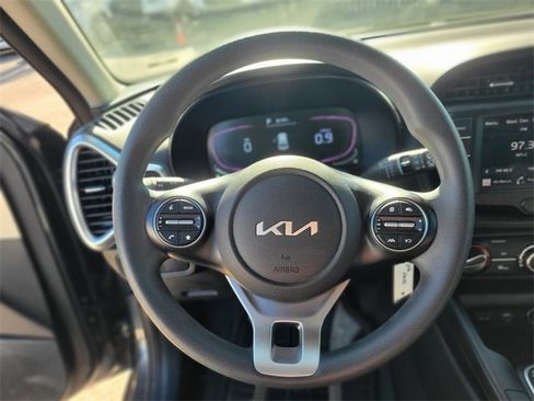 Used 2024 Kia Soul LX w/ Option Group 015 image 22