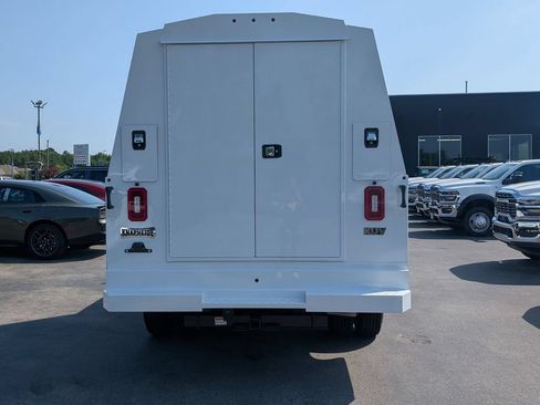 New 2026 RAM 3500 Tradesman w/ Chrome Appearance Group A AWD/4WD image 6