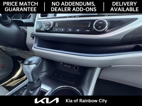Used 2019 Toyota Highlander Limited FWD image 36