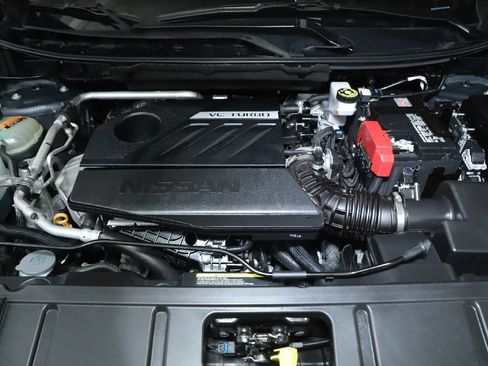 Certified 2025 Nissan Rogue SV FWD image 33