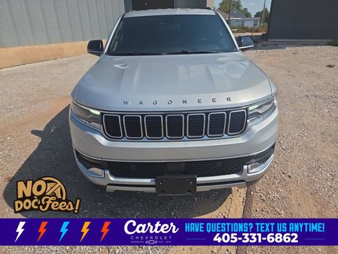 Used 2024 Jeep Wagoneer Series II w/ Flexible Seating Group AWD/4WD image 3