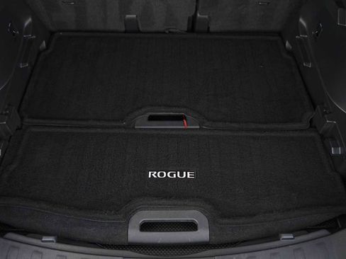 Used 2020 Nissan Rogue SV image 27