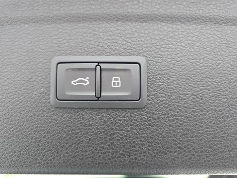 Used 2024 Audi Q5 2.0T Prestige image 13