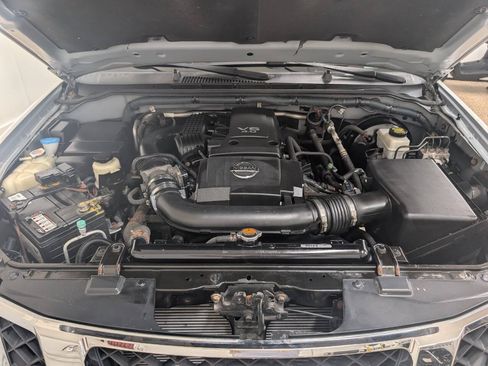 Used 2011 Nissan Pathfinder S AWD/4WD image 22