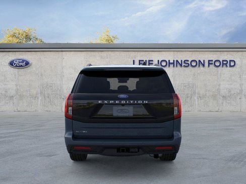New 2026 Ford Expedition Active image 5