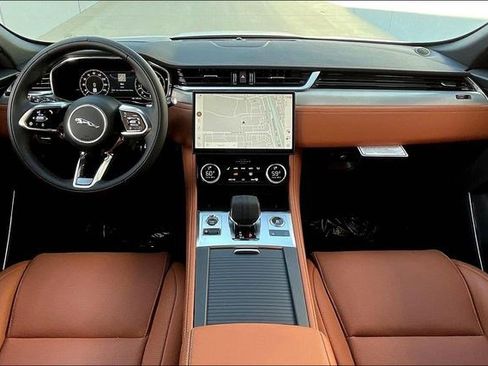 New 2026 Jaguar F-PACE R-Dynamic S image 5