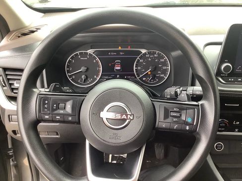 Used 2023 Nissan Rogue SV AWD/4WD image 23