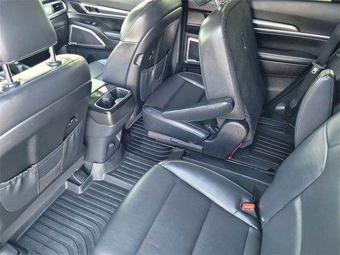 Used 2021 Kia Telluride S image 9