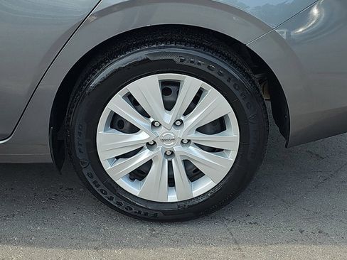 Used 2023 Nissan Sentra S FWD image 33