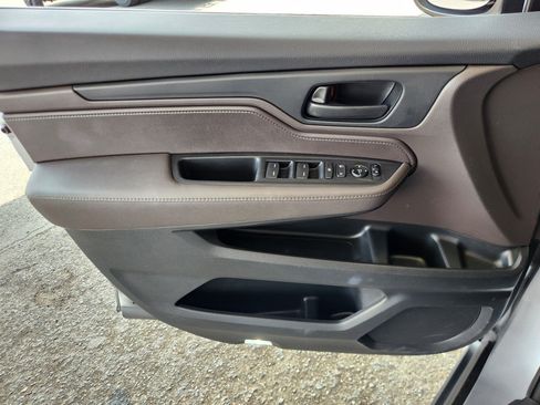 Used 2019 Honda Odyssey EX image 13