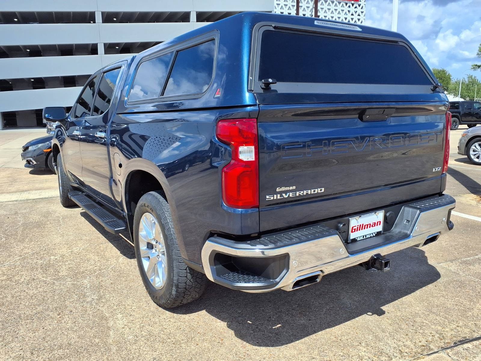 Used 2021 Chevrolet Silverado 1500 LTZ AWD/4WD image 4