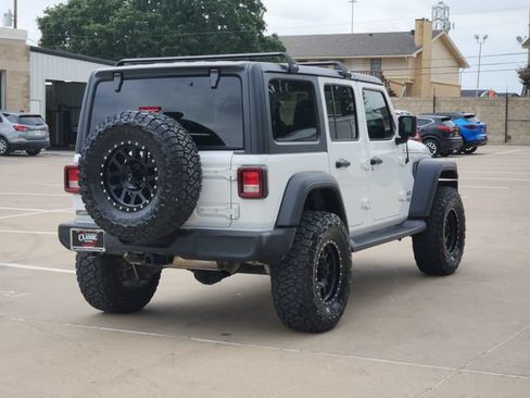 Used 2018 Jeep Wrangler Unlimited Sport S AWD/4WD image 14